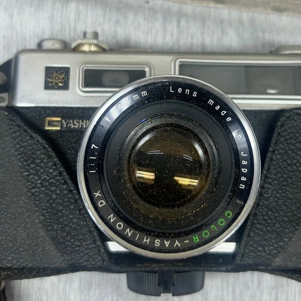 Yashica Electro 35 Rangefinder Camera 45mm f1.7 Lens GE Light Meter‎ Case Strap